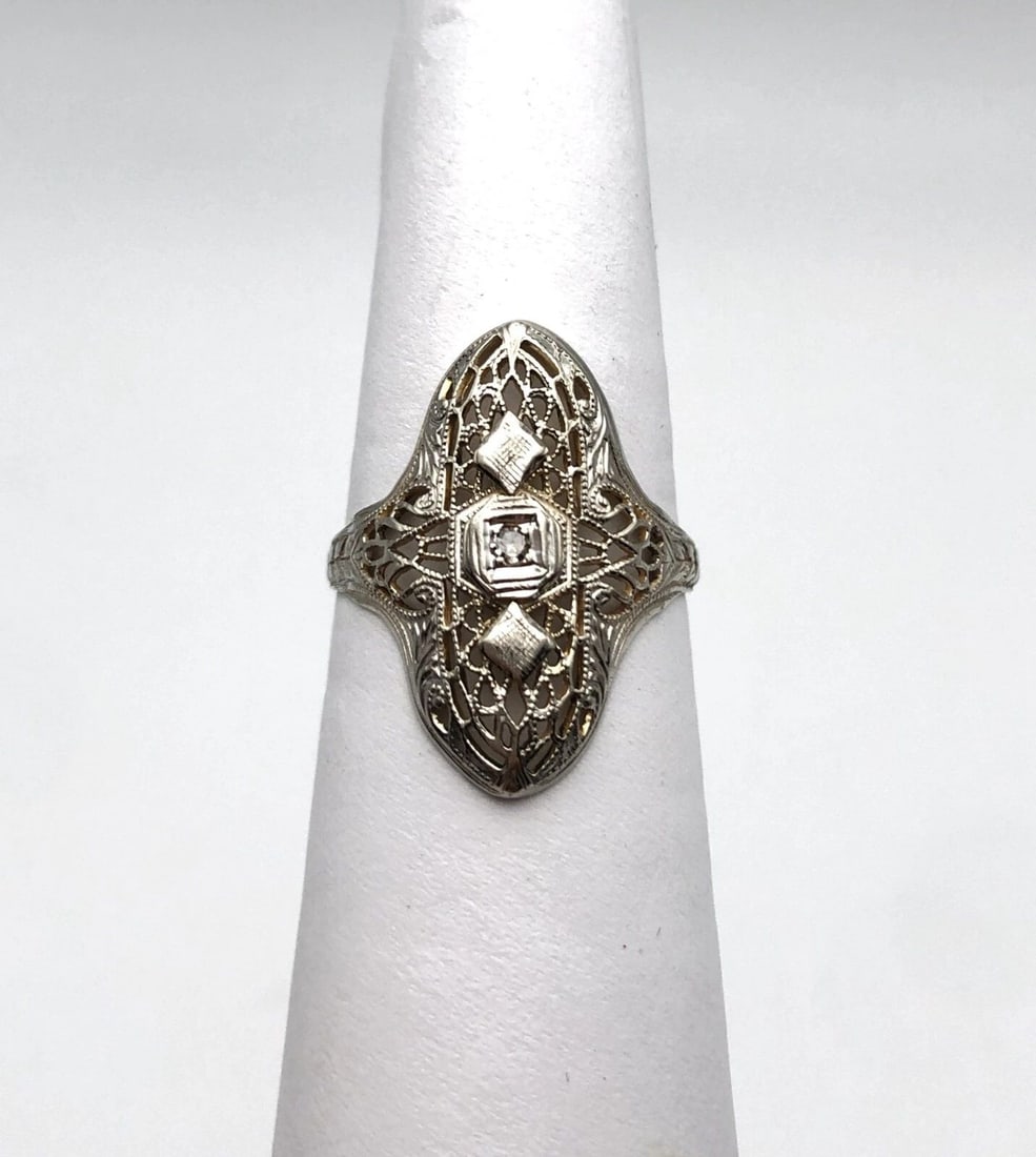 14K WHITE GOLD FILIGREE RING WITH CENTER 0.03CT DIAMOND SIZE: 7.75 (1 of 2)