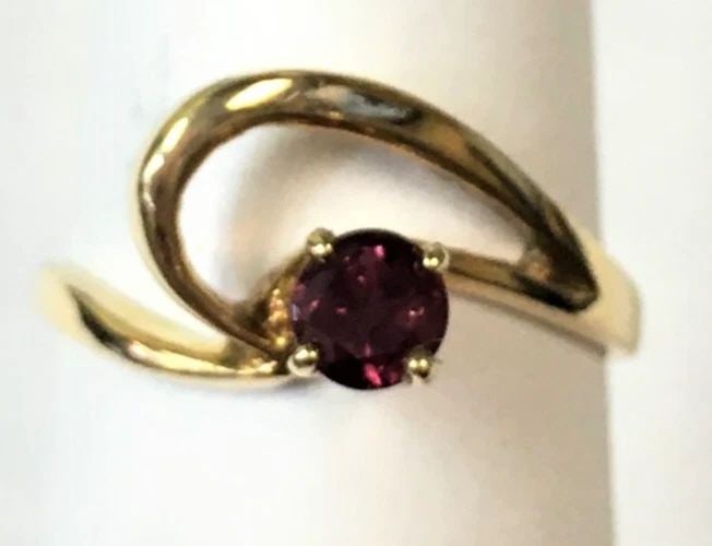 14K GOLD WIRE WAVE STYLE RING WITH SINGLE 0.26CT NATURAL RUBY SIZE: 5.25 2.3G (1 of 2)