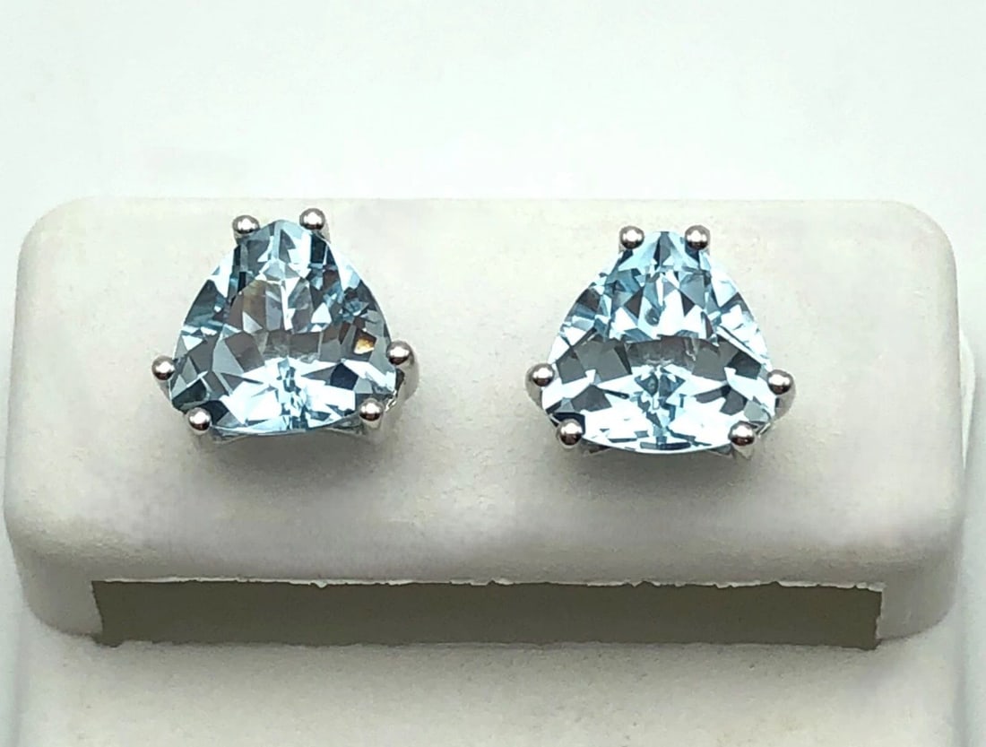 14K WHITE GOLD EARRINGS WITH SKY BLUE TOPAZ 2.9 GRAMS (1 of 2)