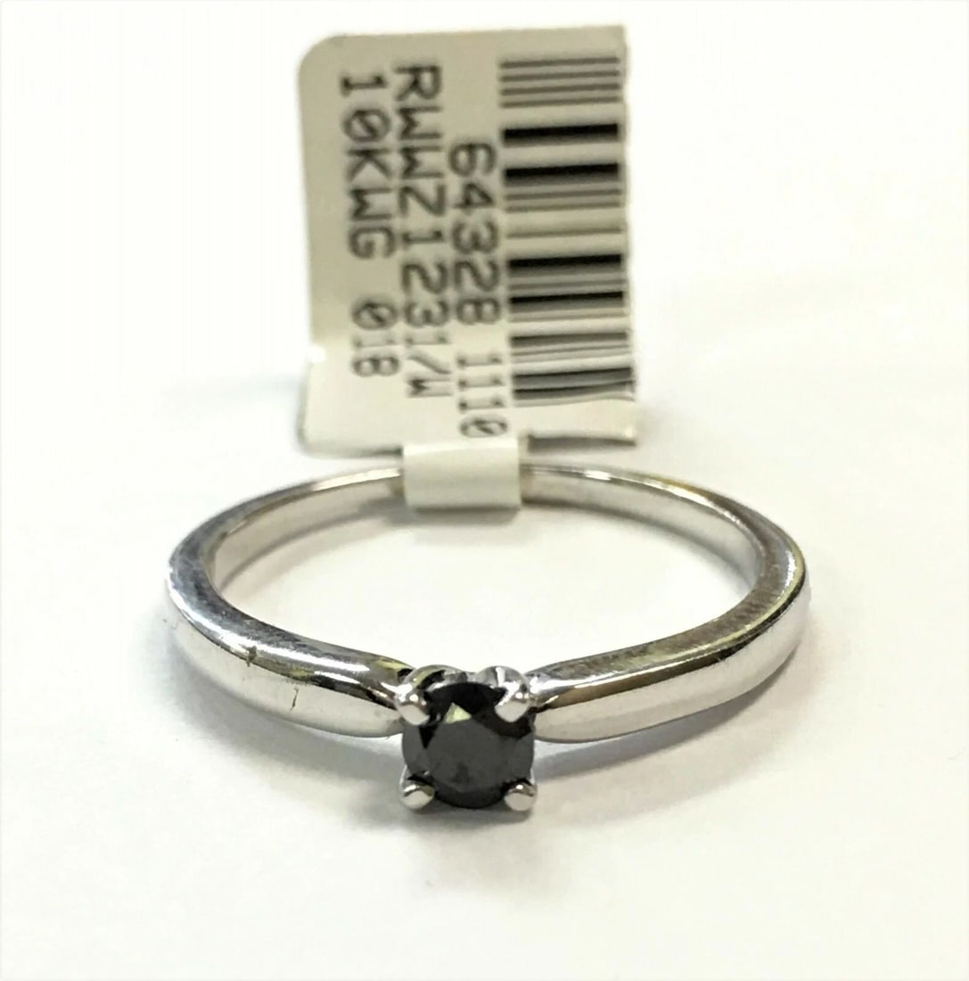 10K WHITE GOLD RING WITH SINGLE BLACK DIAMOND (SIZE: 7.25) (1 of 2)