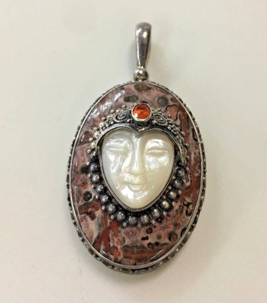 SAJEN STERLING SILVER PENDANT WITH MOP FACE (1 of 2)