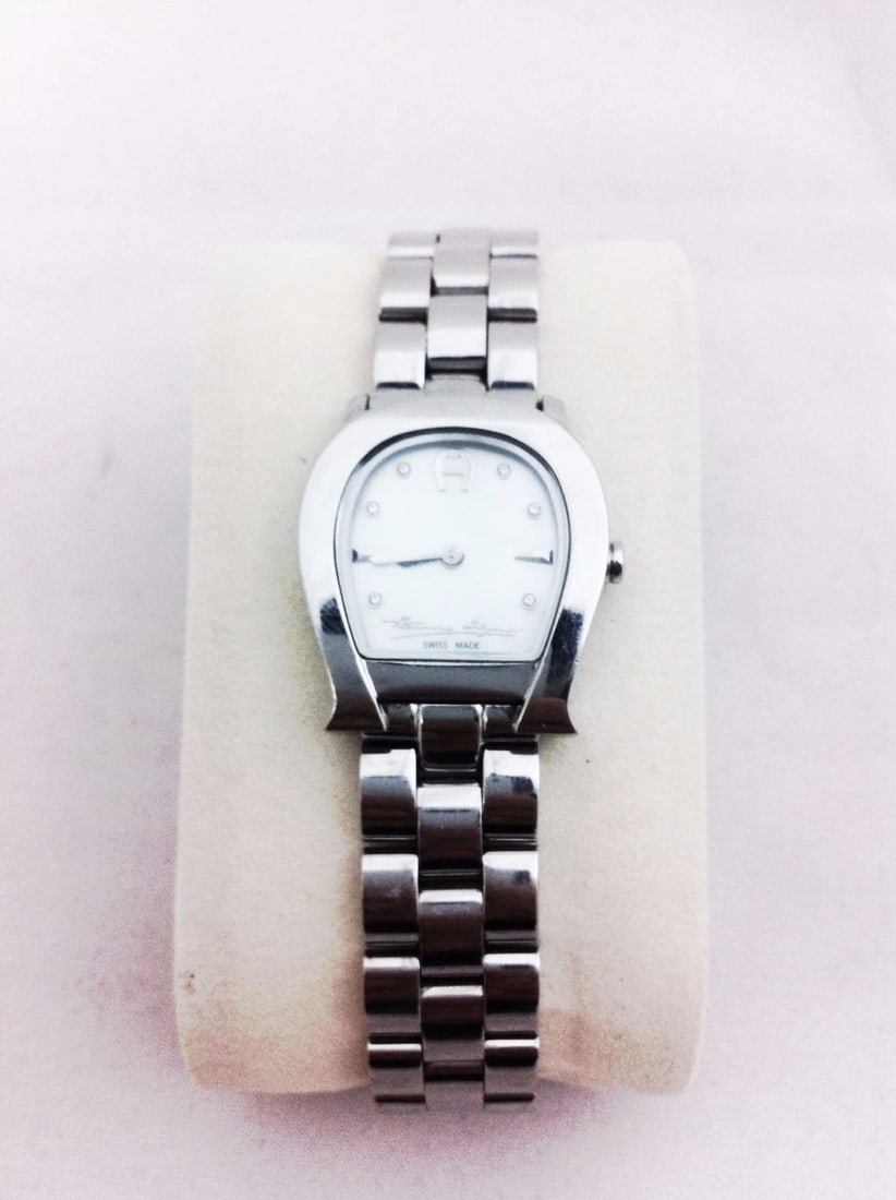 AIGNER VARESE MOTHER OF PEARL WOMENS WATCH (1 of 2)