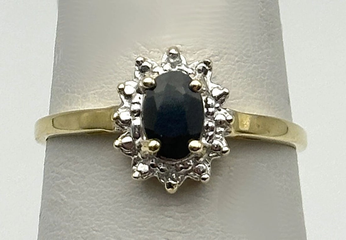 10K GOLD RING SET WITH NATURAL SAPPHIRE AND 0.02CTS OF DIAMONDS SIZE: 7.5 (1 of 2)