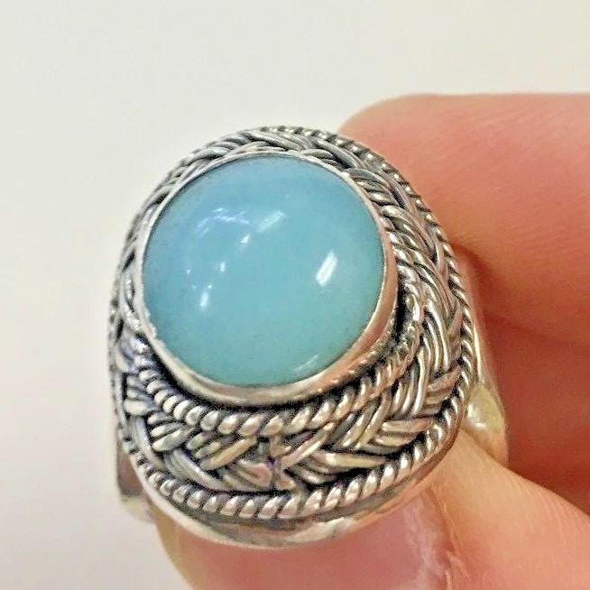 STERLING SILVER RING WITH ROUND BLUE JASPER CHALCEDONY SIZE: 8 18.2GRAMS (1 of 2)