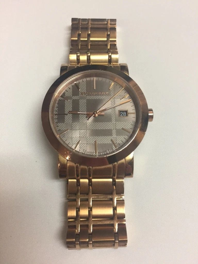 BURBERRY ROSE GOLD PLATED WATCH BU1861: BURBERRY ROSE GOLD PLATED WATCH BU1861 Burberry Watch Classic Rose Gold Bracelet Watch BU1861 You are bidding on a pre-owned Burberry Watch Classic Rose Gold Bracelet Watch BU1861. The watch movement