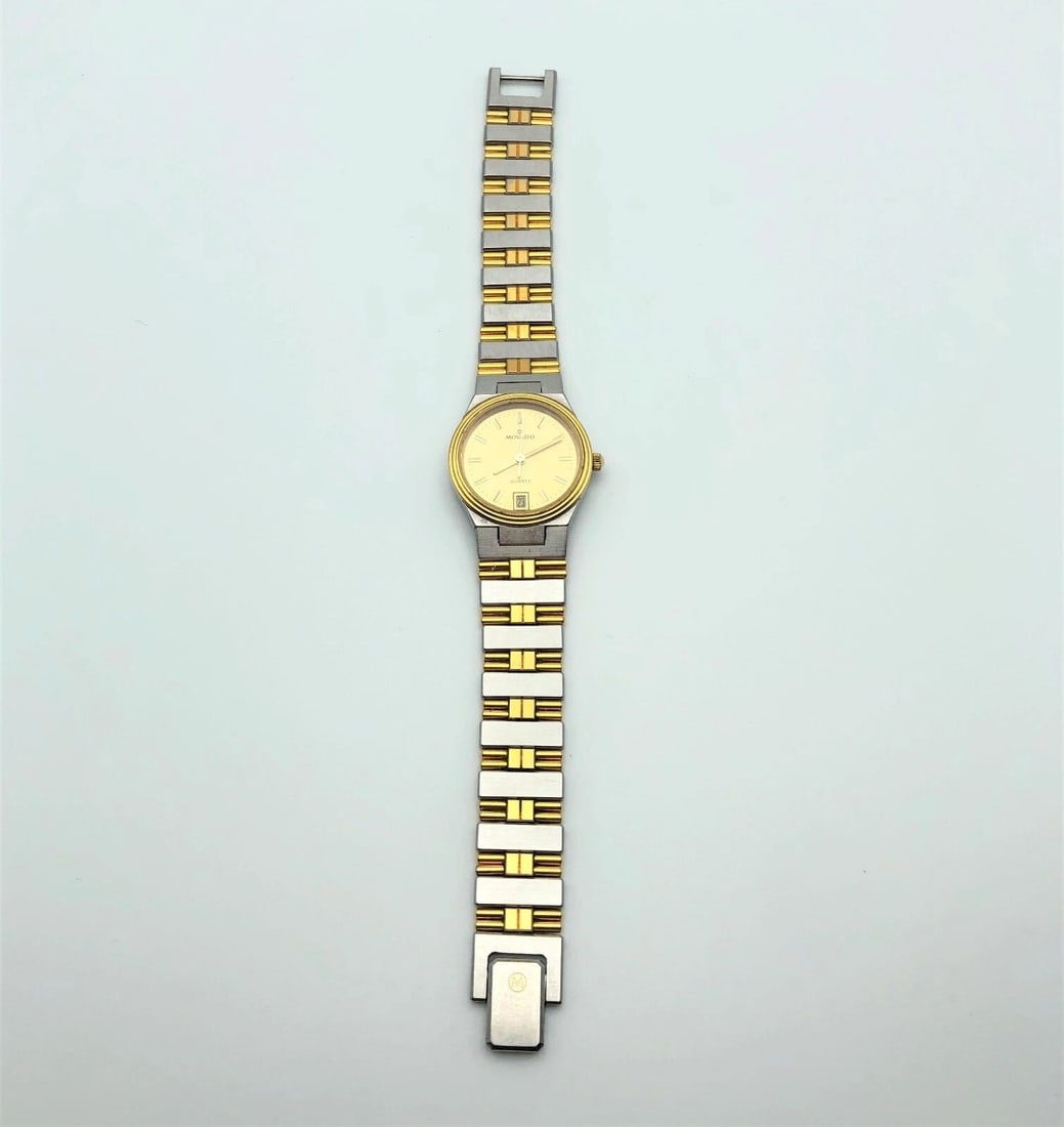 MOVADO WOMAN'S STAINLESS STEEL WATCH 81-32-830 23MM (1 of 2)