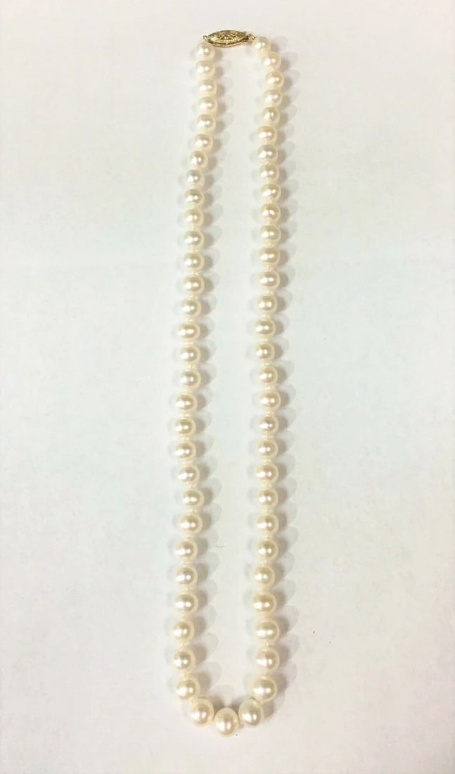 WHITE PEARL NECKLACE 14K GOLD CLASP (17.5" INCHES LONG) (1 of 2)