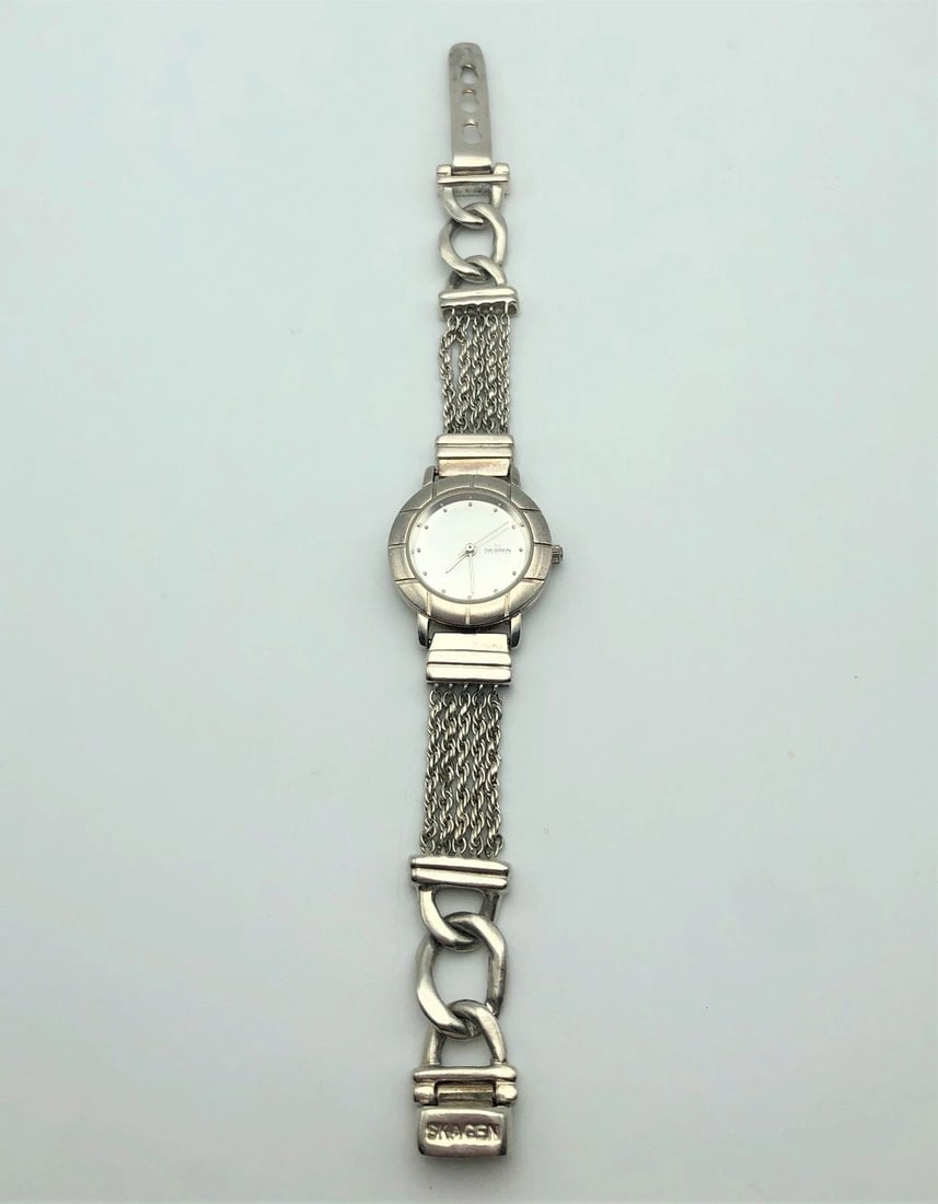 WOMAN'S SKAGEN STERLING SILVER WATCH WITH ROPE STYLE BAND: WOMAN'S SKAGEN STERLING SILVER WATCH WITH ROPE STYLE BAND Woman's Skagen Sterling Silver Watch with Rope Style Band You are bidding on a Woman's Skagen Sterling Silver Watch with Rope Style Band. The