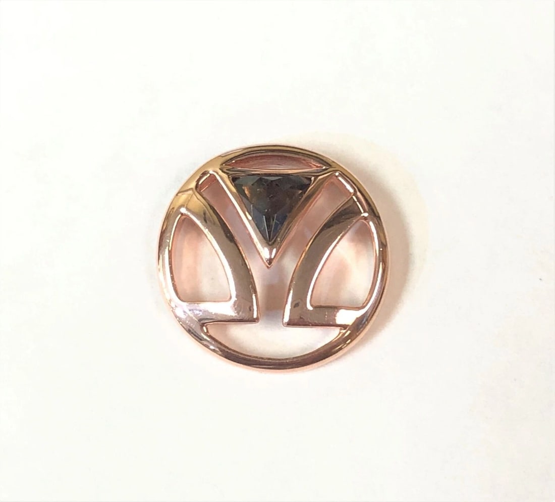 LEVIAN STERLING SILVER 925 ROSE GOLD TONED TRILLION CUT SMOKY QUARTZ PENDANT: LEVIAN STERLING SILVER 925 ROSE GOLD TONED TRILLION CUT SMOKY QUARTZ PENDANT Sterling Silver 925 LeVian rose gold toned Trillion Cut Smoky Quartz Pendant You are bidding on a Sterling Silver 925 LeVia