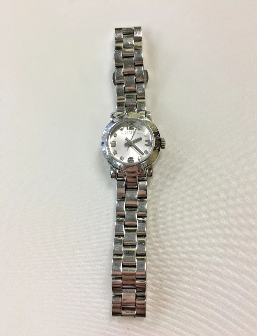 MARC JACOBS WOMEN'S MBM 8611 WATCH (1 of 2)