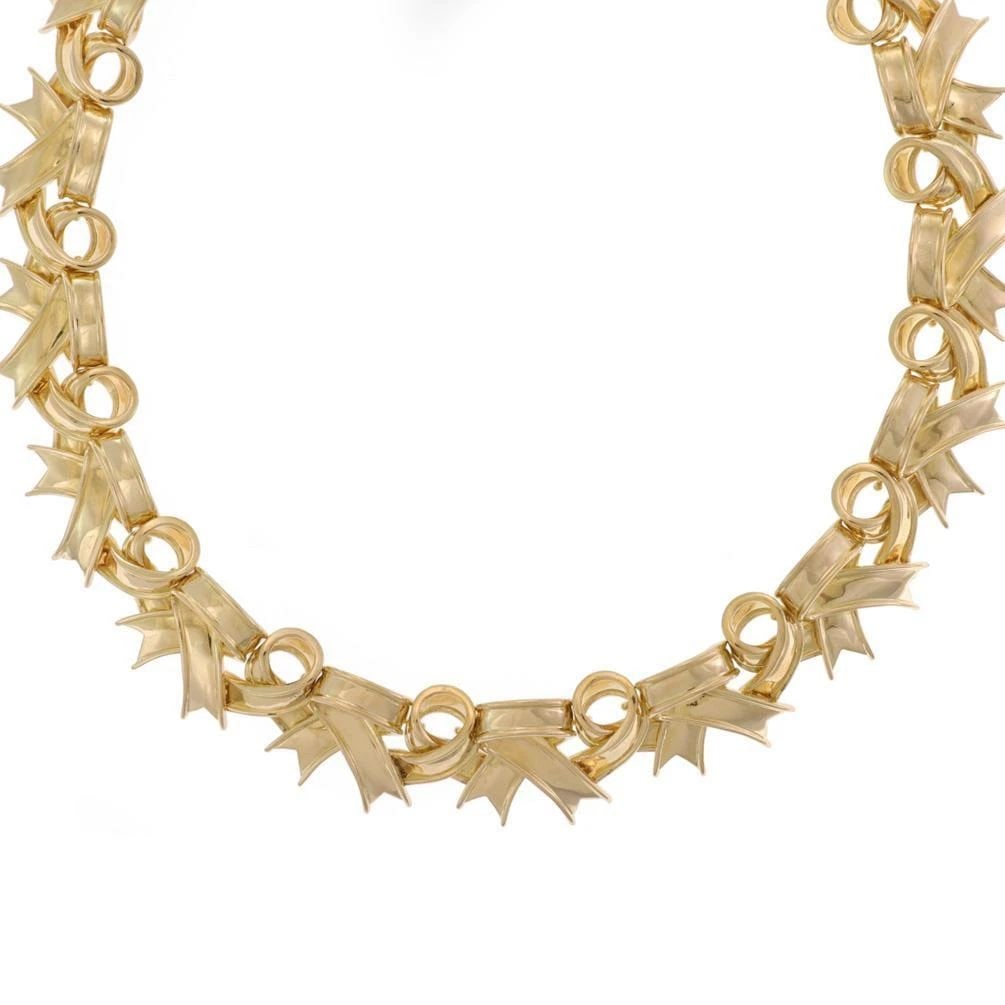 TIFFANY & CO. GOLD COLLAR NECKLACE VINTAGE 18K YELLOW RIBBON BOW 139 GRAMS: TIFFANY & CO. GOLD COLLAR NECKLACE VINTAGE 18K YELLOW RIBBON BOW 139 GRAMS TIFFANY & CO. VINTAGE 18K YELLOW GOLD RIBBON BOW LINK COLLAR NECKLACE 139 GRAMS Tiffany & Co. Vintage 18k Yellow Gold Ribbon