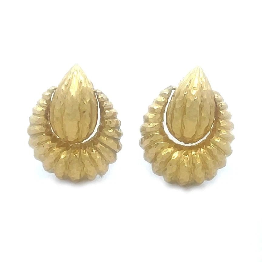 DAVID WEBB GOLD EARRINGS 18K YELLOW DOOR KNOCKER SHELL HAMMERED STYLE BOX 1970'S (1 of 2)