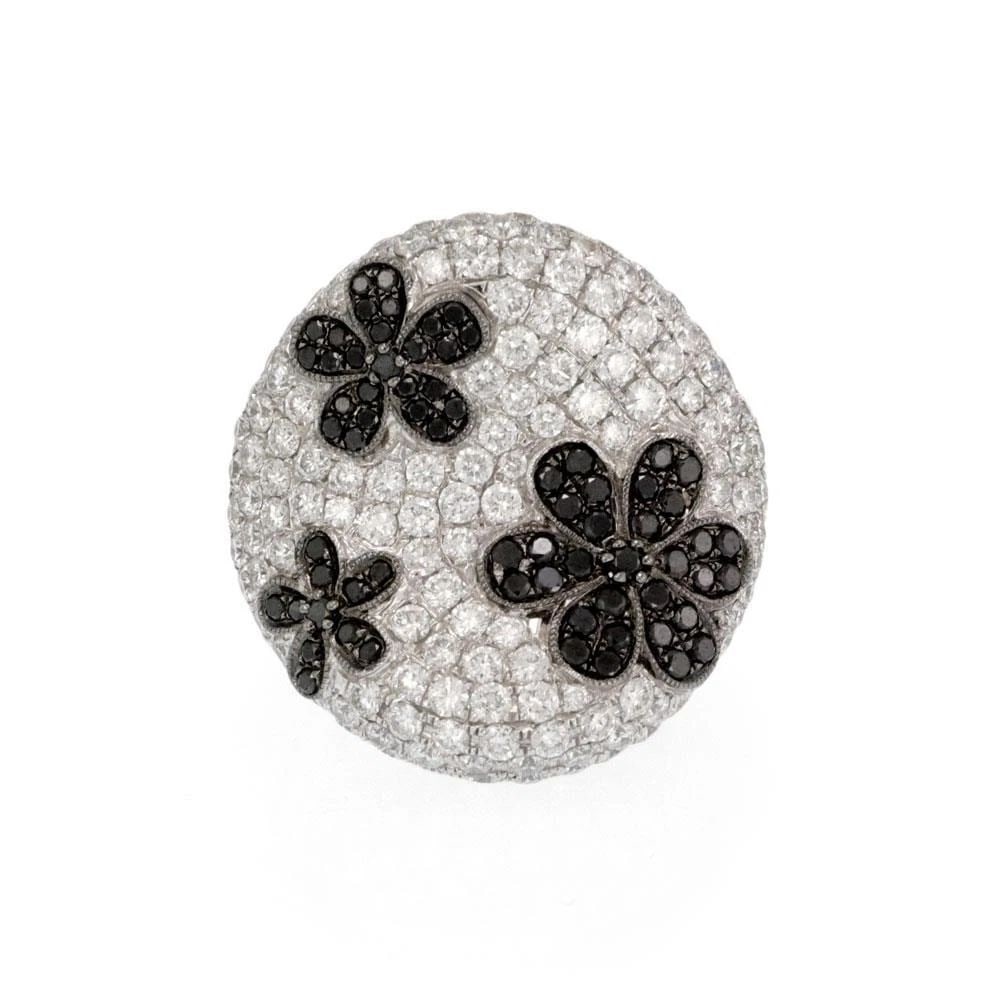 ESTATE 7CT BLACK WHITE DIAMOND 18K FLOWER CONCAVE TOP RING SIZE 6.5: ESTATE 7CT BLACK WHITE DIAMOND 18K FLOWER CONCAVE TOP RING SIZE 6.5 ESTATE 7CT BLACK WHITE DIAMOND 18K FLOWER CONCAVE TOP RING SIZE 6.5 Estate 7ct Black White Diamond 18k Flower Concave Top Ring Size