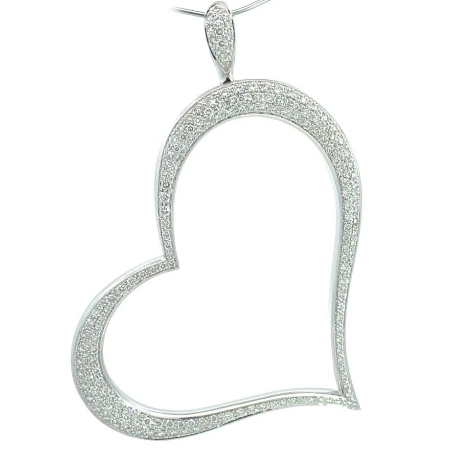 PIAGET 3CT PAVE DIAMOND 18K WHITE GOLD EXTRA LARGE HEART PENDANT: PIAGET 3CT PAVE DIAMOND 18K WHITE GOLD EXTRA LARGE HEART PENDANT PIAGET 3CT PAVE DIAMOND 18K WHITE GOLD EXTRA LARGE HEART PENDANT This stunning authentic pendant is by Piaget, it is crafted from 18k w