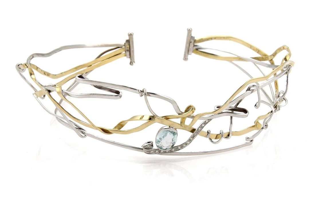 AQUAMARINE DIAMOND TIARA/NECKLACE 18K TWO TONE GOLD TWISTED WIRE HAND MADE: AQUAMARINE DIAMOND TIARA/NECKLACE 18K TWO TONE GOLD TWISTED WIRE HAND MADE This product is an exquisite Aquamarine and Diamond Tiara/Necklace made of 18k yellow and white gold. The twisted wire design