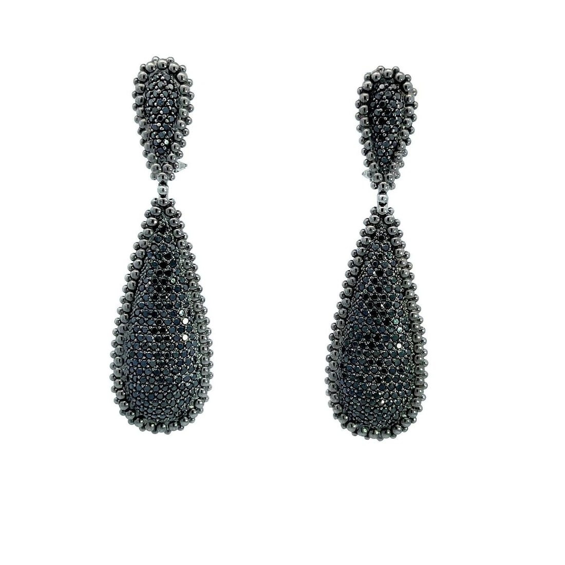 CARLA AMORIM 2.5CT BLACK DIAMONDS RHODIUM 18K GOLD LONG DANGLE EARRINGS: CARLA AMORIM 2.5CT BLACK DIAMONDS RHODIUM 18K GOLD LONG DANGLE EARRINGS CARLA AMORIM 2.5CT BLACK DIAMONDS RHODIUM 18K GOLD LONG DANGLE EARRINGS This elegant authentic pair of earrings are by Carla Amo