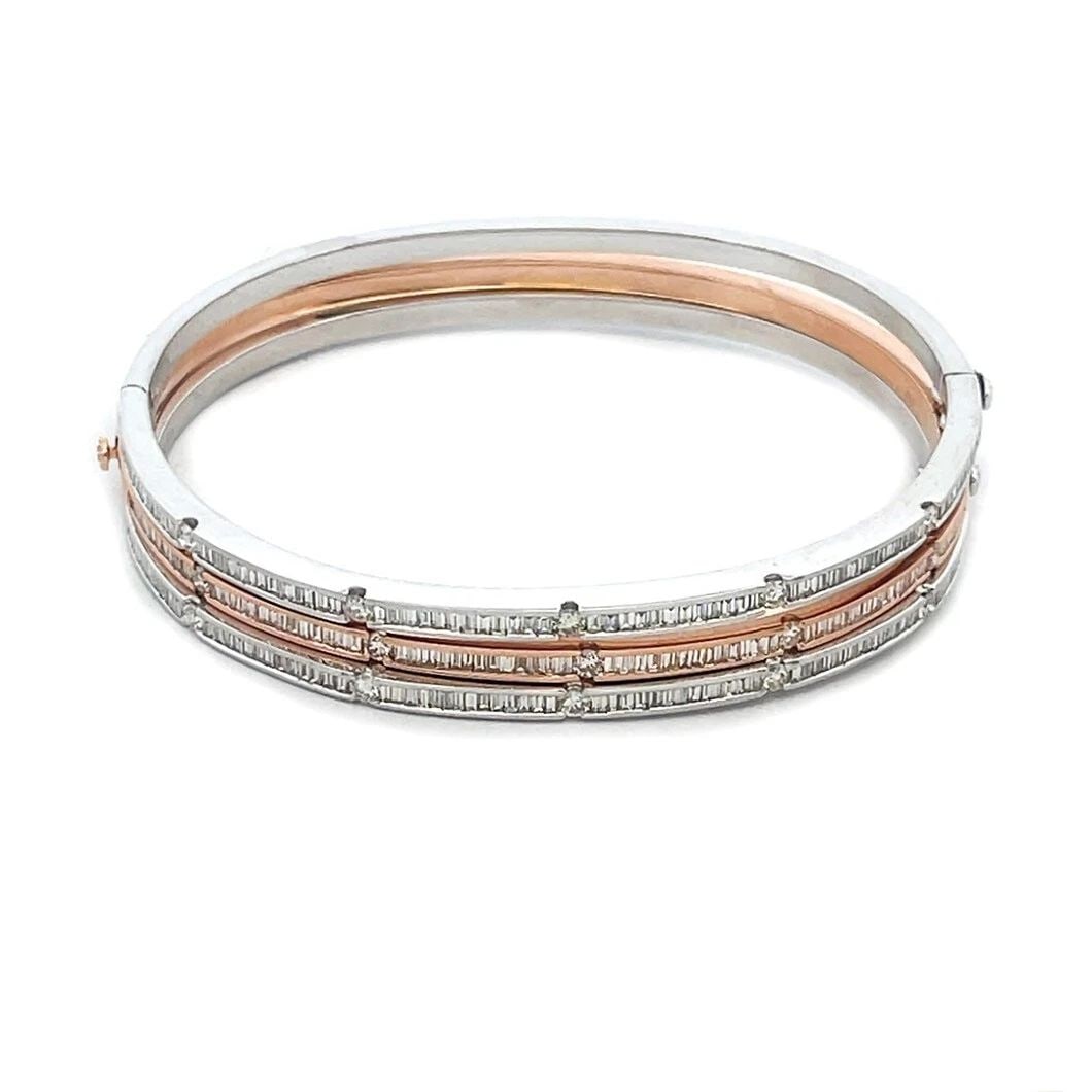 DIAMOND GOLD BRACELET SET OF 3 GOLD BANGLES 2.96CT 18K ROSE WHITE GOLD: DIAMOND GOLD BRACELET SET OF 3 GOLD BANGLES 2.96CT 18K ROSE WHITE GOLD DIAMOND GOLD BRACELET SET OF 3 GOLD BANGLES 2.96CT 18K ROSE WHITE GOLD This is a gorgeous set of 3 diamond hinged bangles, they a