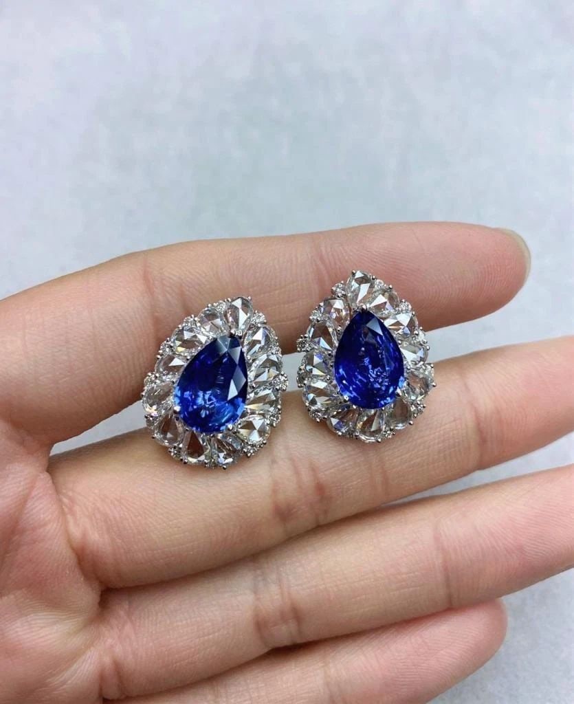 18KT GOLD LRG CEYLON SAPPHIRE DIAMOND EARRINGS (1 of 2)