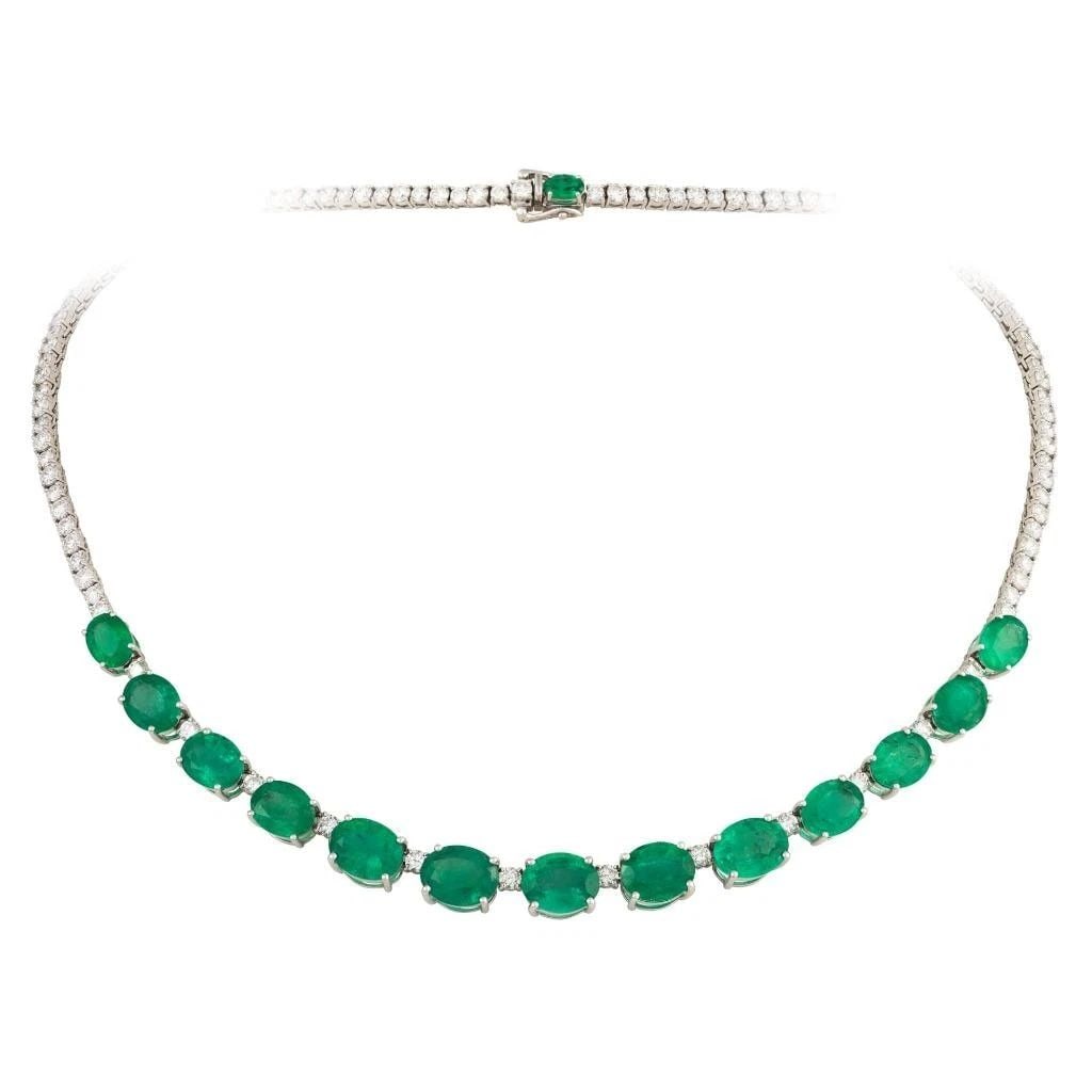 18KT GOLD GORGEOUS FANCY 35CT EMERALD DIAMOND NECKLACE (1 of 2)