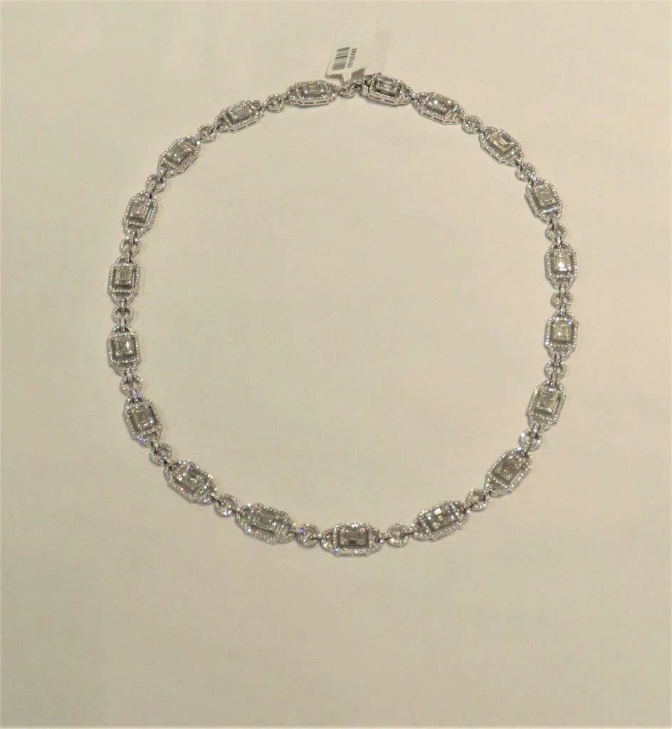 GORGEOUS GOLD LRG DIAMOND CLUSTER NECKLACE: GORGEOUS GOLD LRG DIAMOND CLUSTER NECKLACE The Following Items we are offering is a Rare Radiant 14KT GOLD LARGE IMPORTANT BAGUETTE EMERALD SHAPED DIAMOND NECKLACE. Necklace is comprised of Gorgeous R