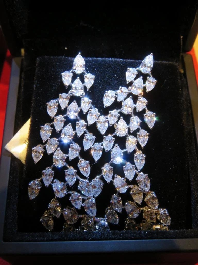 18KT 12CT RARE FANCY GLITTERING DIAMOND DANGLE EARRINGS (1 of 2)