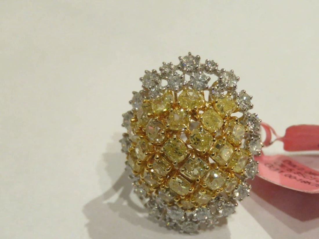 18KT LRG 7.50CT FANCY YELLOW DIAMOND RING (1 of 2)
