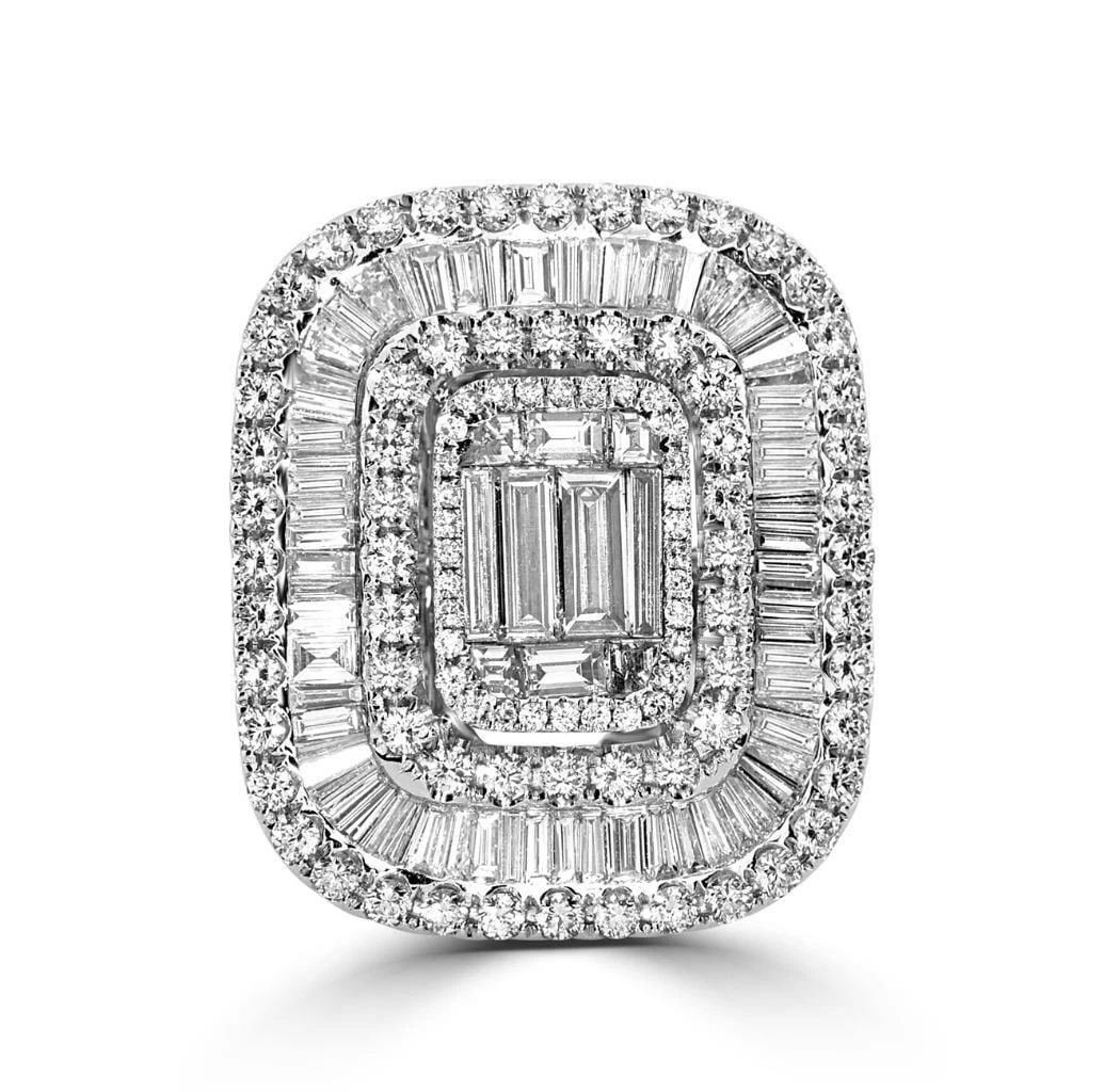 18KT GOLD RARE GORGEOUS 5.60CT DIAMOND RING (1 of 2)