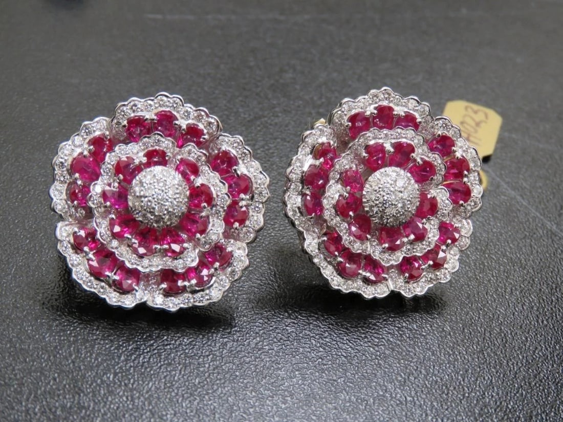 18KT GOLD FANCY 16CT GORGEOUS RUBY DIAMOND FLOWER EARRINGS (1 of 2)