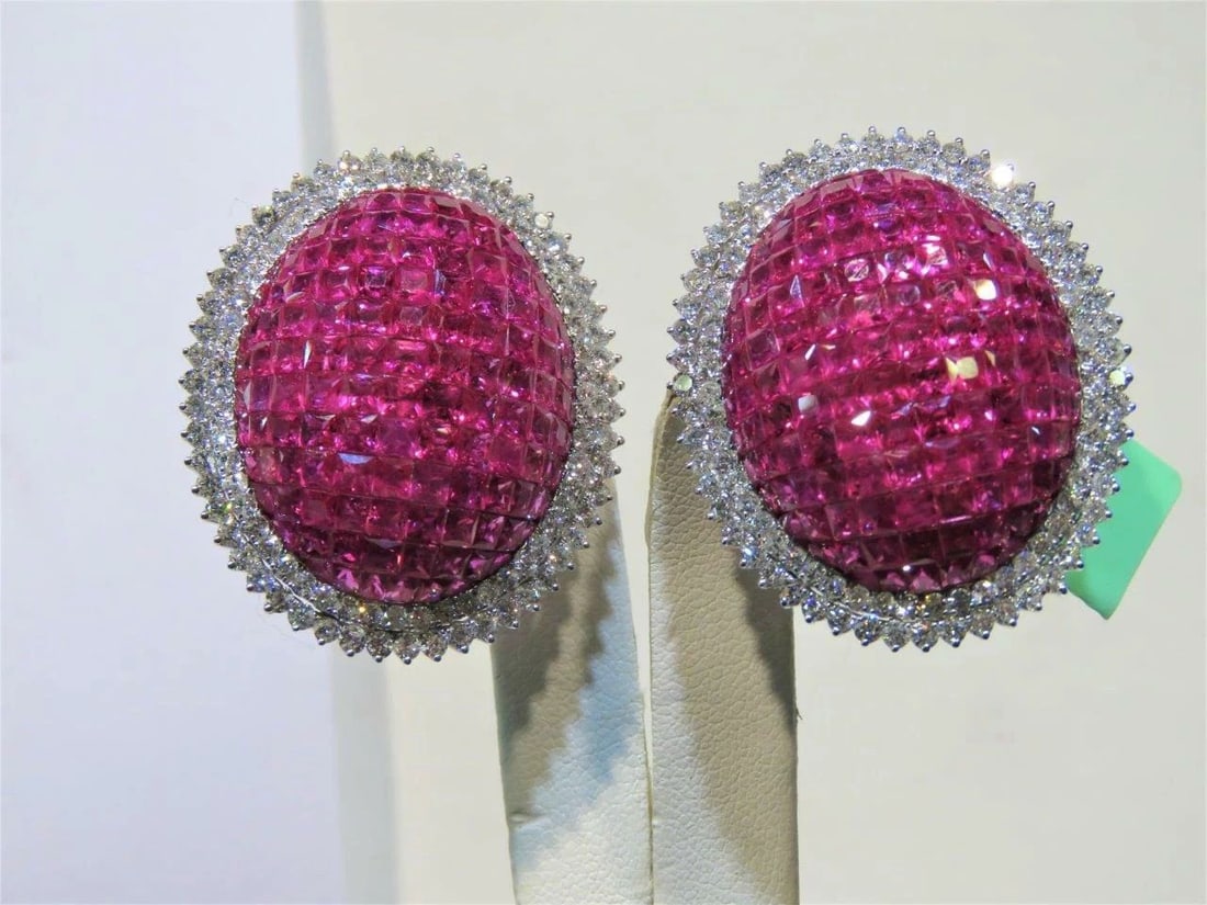 18KT GORGEOUS 28CT FANCY RUBY DIAMOND EARRINGS (1 of 2)