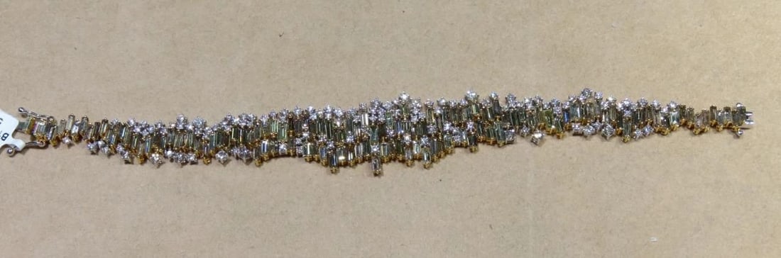 18KT GOLD FANCY COGNAC DIAMOND BRACELET (1 of 2)