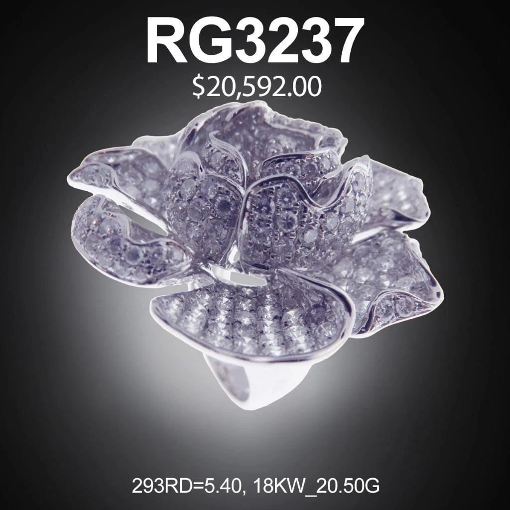 18KT LARGE 5.40CT DIAMOND FLOWER RING!!: 18KT LARGE 5.40CT DIAMOND FLOWER RING!! LAST CALL, LAST CHANCE!!! LIQUIDATION SALE!!! The Following Item we are offering is this Beautiful Rare Important 18KT White Gold Diamond Ring. Ring is comprise