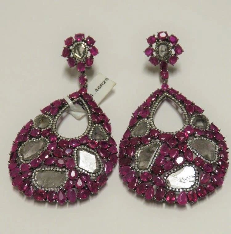 18KT 30CT RUBY DIAMOND EARRINGS (1 of 2)