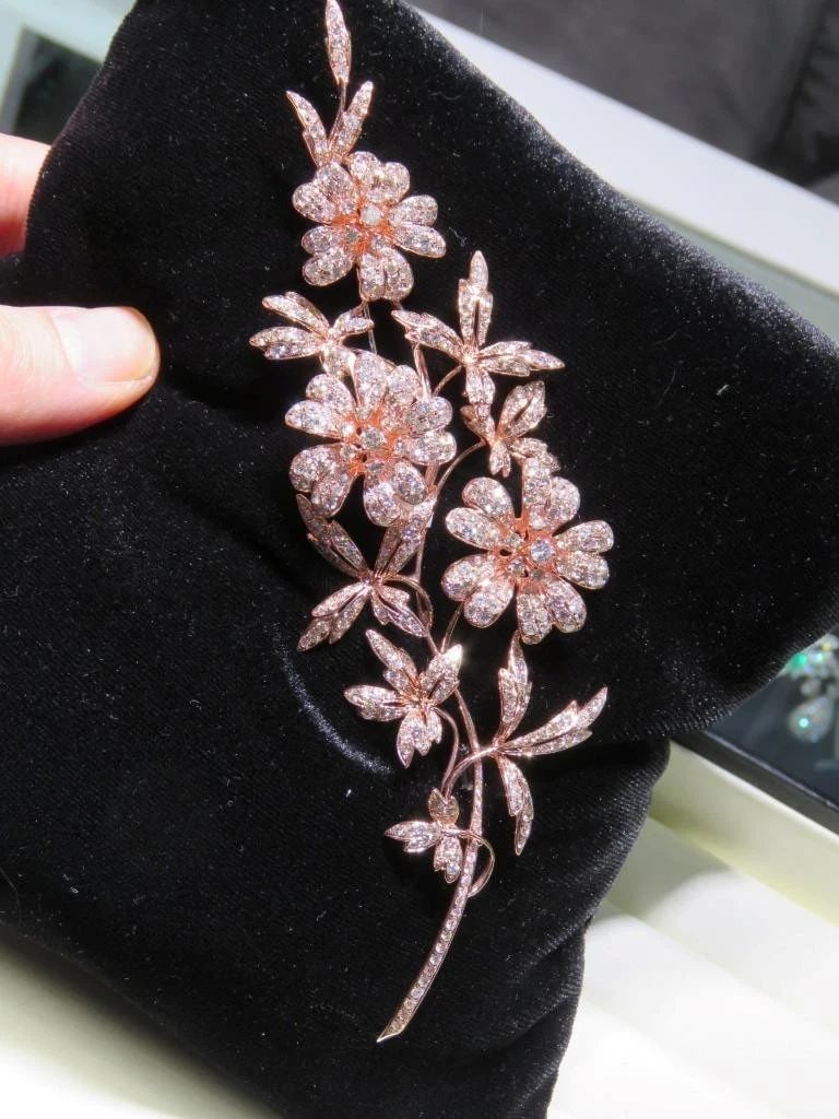 18KT ROSE GOLD LARGE FLOWERS DIAMOND BROOCH PIN (1 of 2)