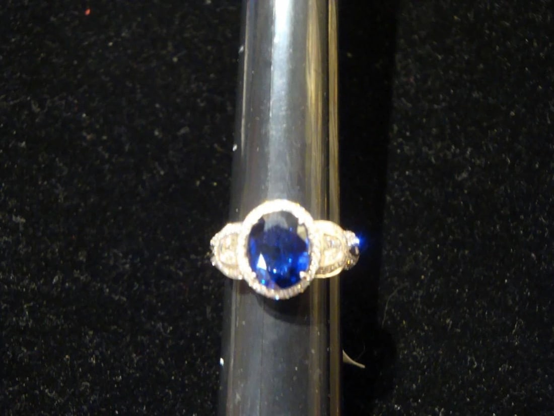 18KT WHT GOLD FINE CEYLON BLUE SAPPHIRE DIAMOND RING TW 4.5 CT (1 of 2)