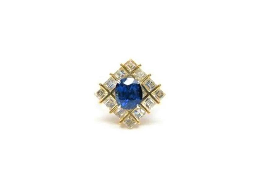 18KT GLITTERING LRG 6CT SAPPHIRE DIAMOND PATTERN RING (1 of 1)