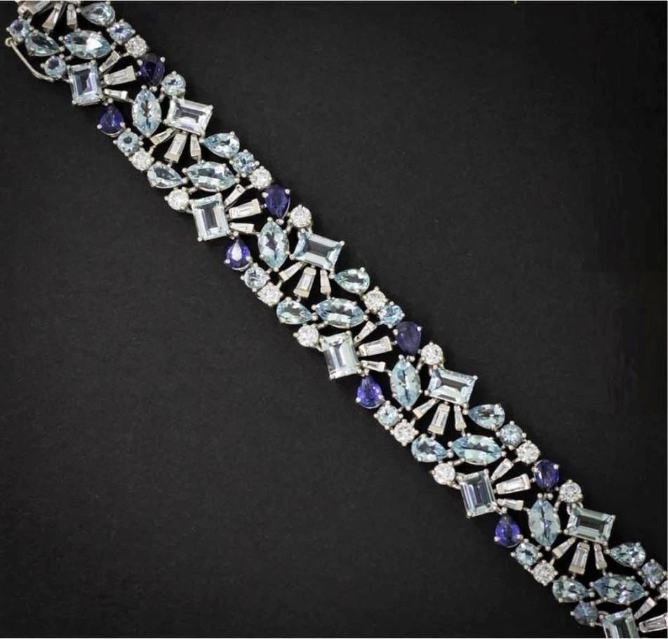 GORGEOUS FANCY AQUAMARINE SAPPHIRE BRACELET (1 of 2)