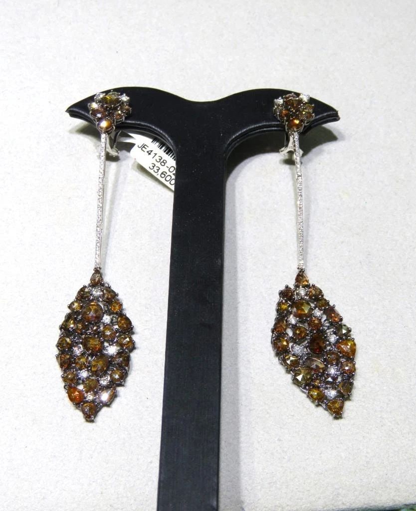 18KT GOLD FANCY ORANGE COGNAC DIAMOND EARRINGS: 18KT GOLD FANCY ORANGE COGNAC DIAMOND EARRINGS The Following Item we are offering are these Extremely Rare Beautiful 18KT Gold Fine Large Fancy Orange and Cognac Diamond Dangle Earrings. Each Earring