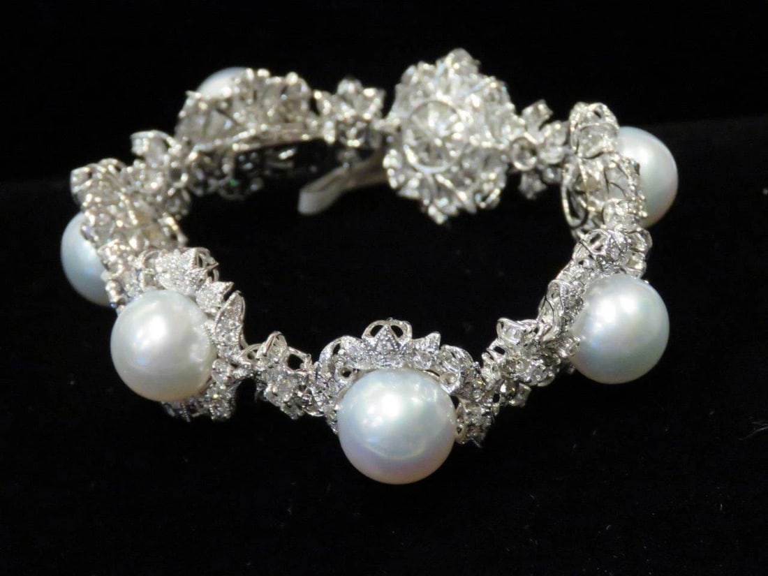 18KT LRG SOUTH SEA PEARL 33CT DIAMOND BRACELET (1 of 2)