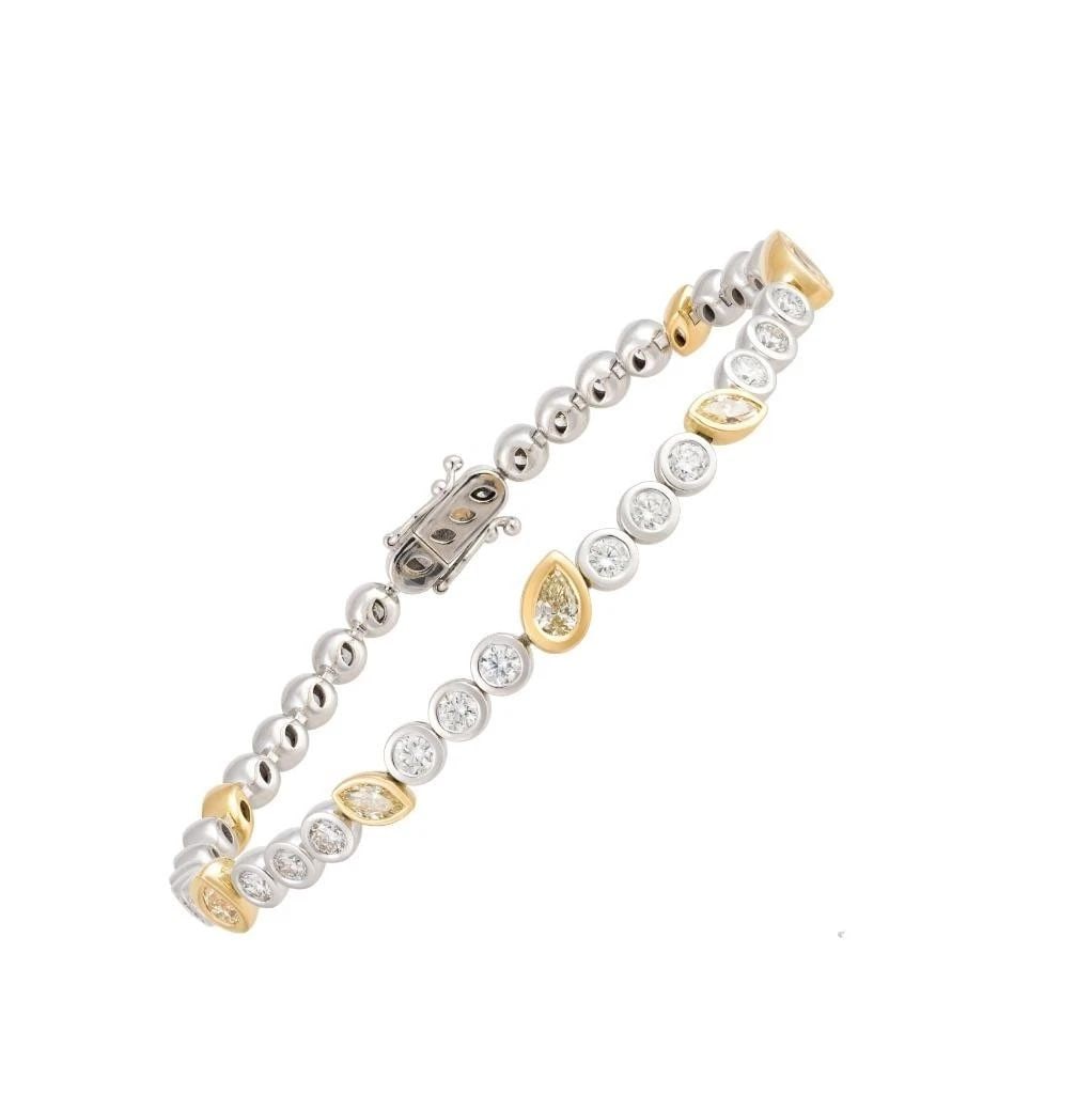 18KT GOLD FANCY GLITTERING YELLOW AND DIAMOND BRACELET (1 of 2)