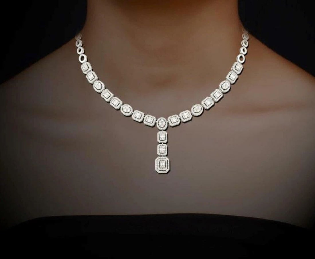 18KT GOLD LG GORGEOUS WHITE DIAMOND DROP NECKLACE: 18KT GOLD LG GORGEOUS WHITE DIAMOND DROP NECKLACE The Following Item we are offering is this Rare Beautiful Important 18KT Gold Long Fancy Diamond Drop Necklace. Necklace is Exquisitely is adorned wit