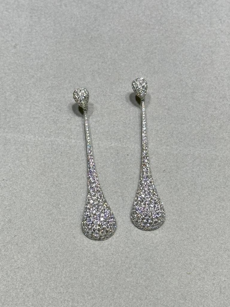 18KT GOLD GORGEOUS FANCY DIAMOND DROP DANGLE EARRINGS (1 of 2)