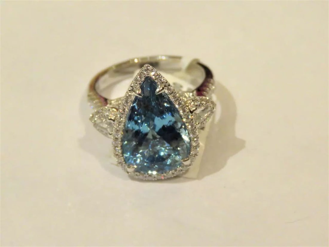 18KT GOLD LARGE PRISTINE AQUAMARINE DIAMOND RING (1 of 2)