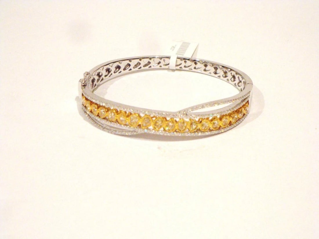 18KT GOLD LRG ROSE CUT FANCY YELLOW DIAMOND CUFF BANGLE! (1 of 2)
