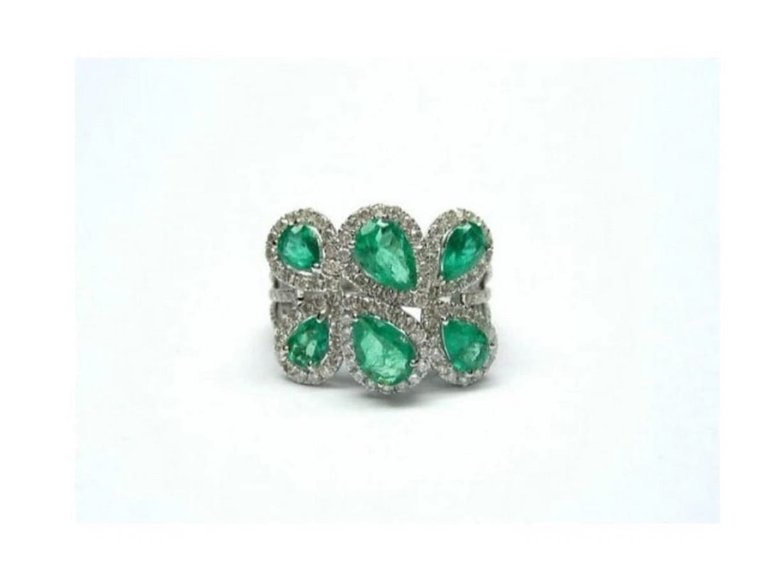 18KT GOLD LRG 6 COLUMBIAN EMERALD STONES DIAMOND RING (1 of 2)