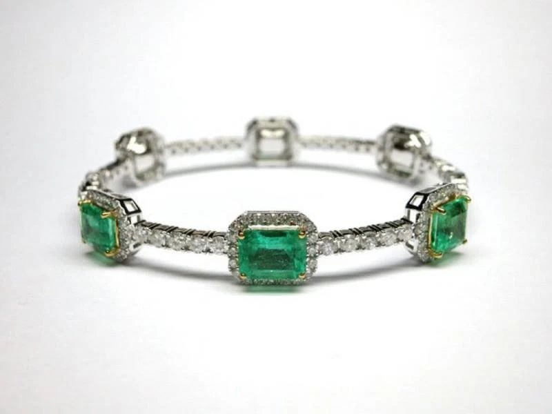 18KT BRACELET (1 of 2)