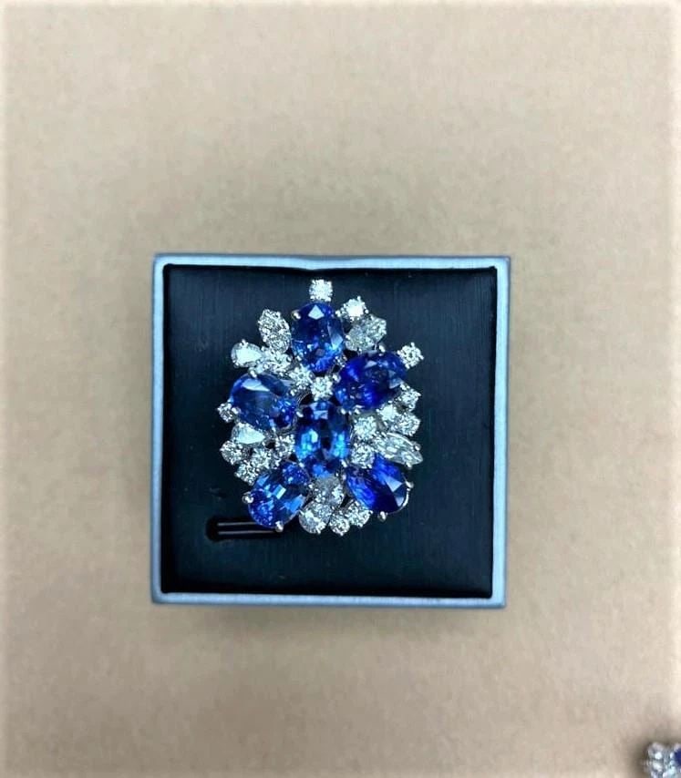 18KT GOLD FANCY 11CT BLUE SAPPHIRE DIAMOND RING (1 of 1)