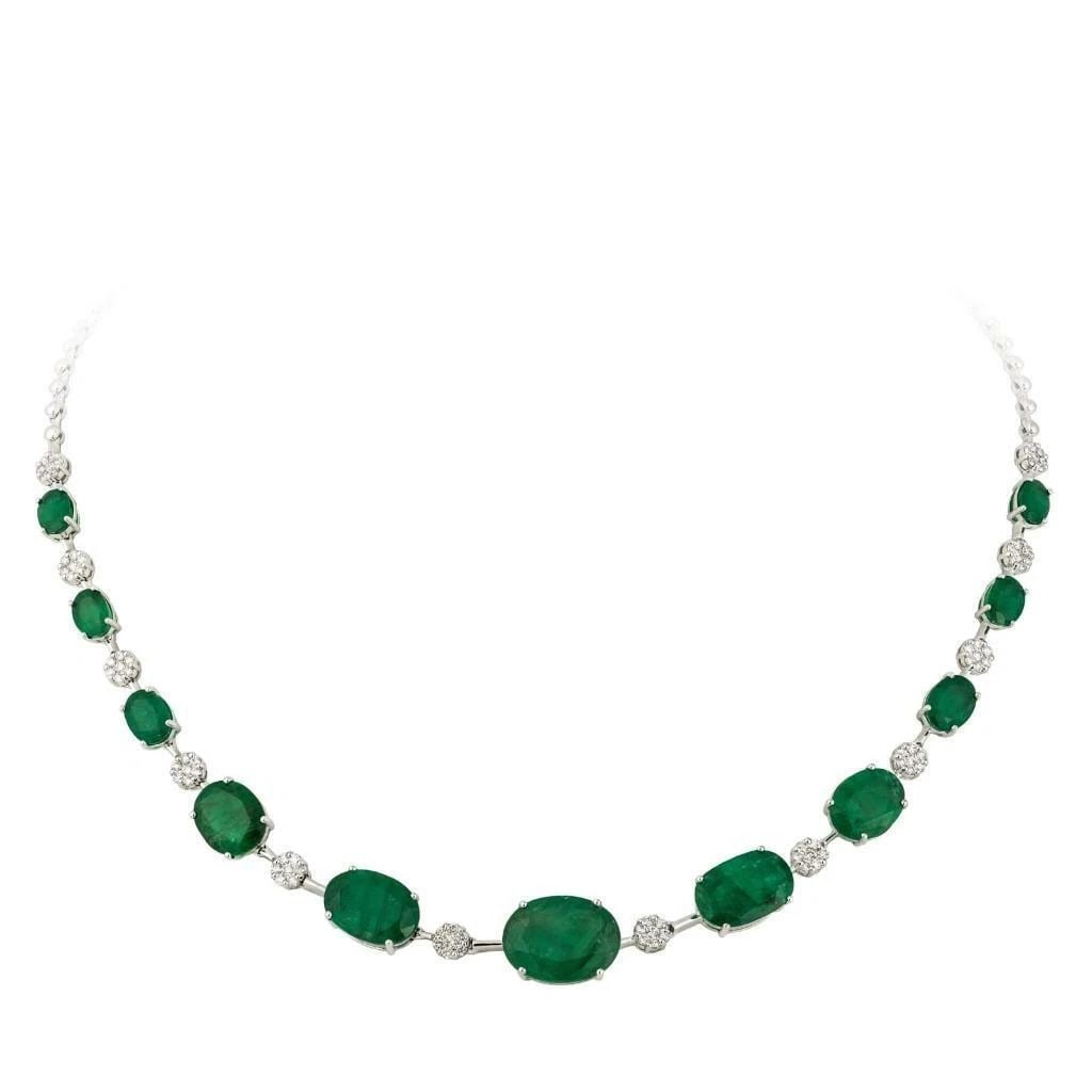 18KT 28CT EMERALD DIAMOND NECKLACE (1 of 2)