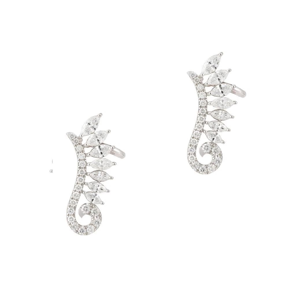 18KT WHITE DIAMOND SEAHORSE SHAPE CLIMB EARRINGS: 18KT WHITE DIAMOND SEAHORSE SHAPE CLIMB EARRINGS The Following Items we are offering is a Pair of Rare Important Radiant Large Impressive Fancy White Diamond 18KT Gold Earrings Climbers in the form of