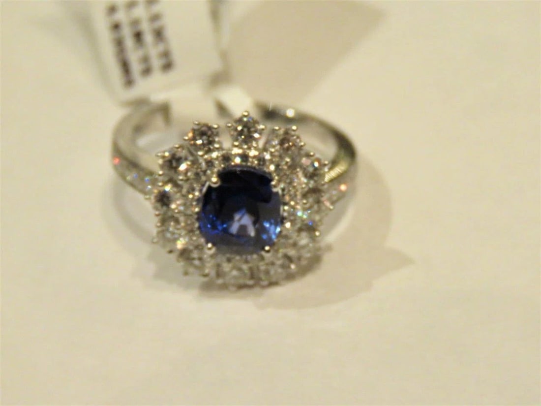 18KT18KT 3.50CT CEYLON SAPPHIRE DIAMOND RING: 18KT18KT 3.50CT CEYLON SAPPHIRE DIAMOND RING The Following Item we are offering is this Beautiful 18KT Rare Important Large Ceylon Blue Sapphire and Diamond Ring