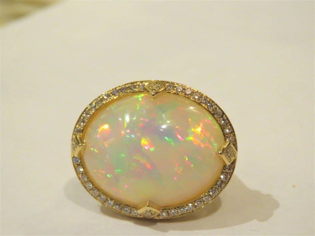 18KT RARE LRG FIERY WHITE OPAL DIAMOND RING! (1 of 2)